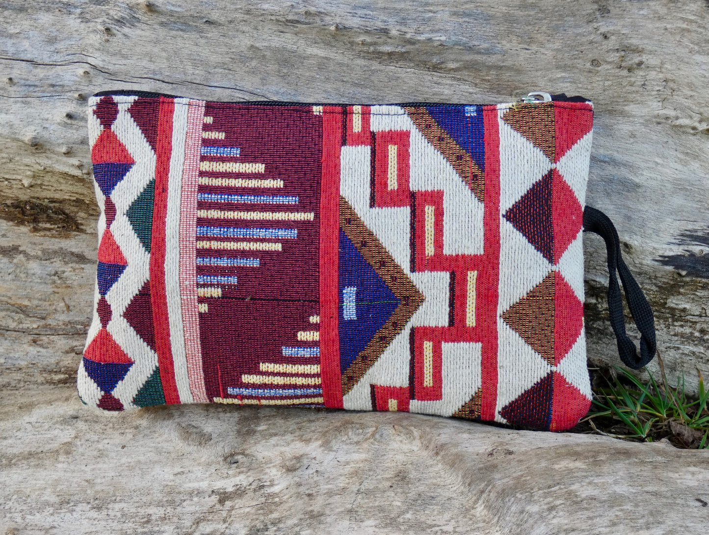 Red and White Jacquard Woven Cotton Wristlet Purse Bag