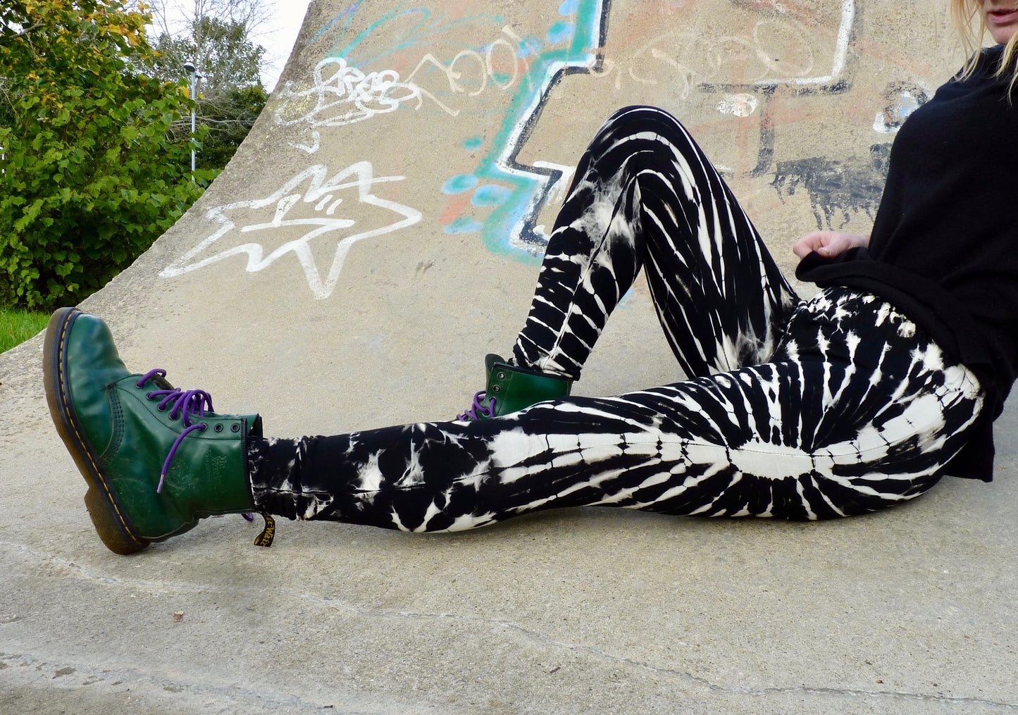 Black and White Tie-Dye Leggings REGULAR