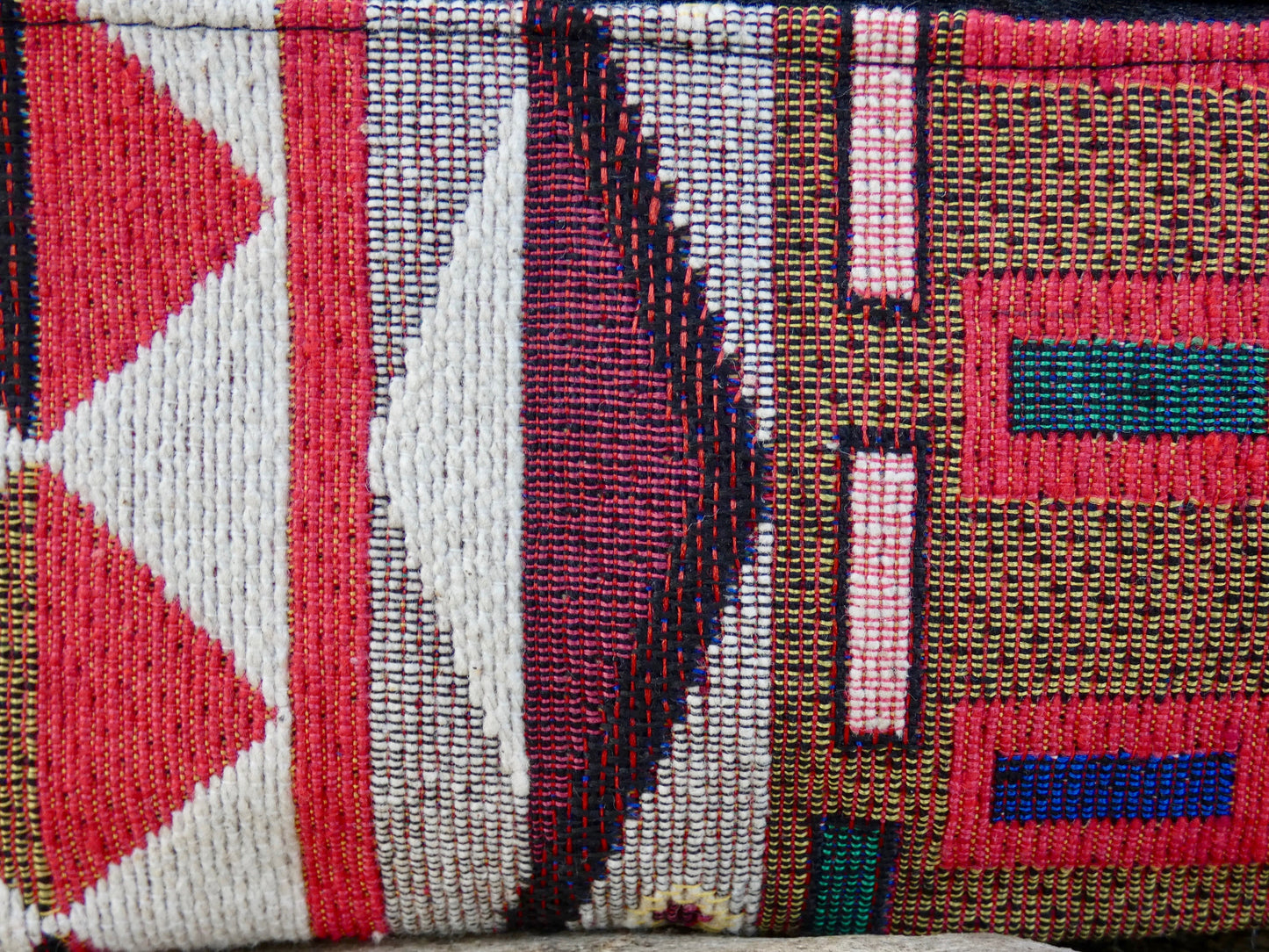 Red and White Jacquard Woven Cotton Wristlet Purse Bag