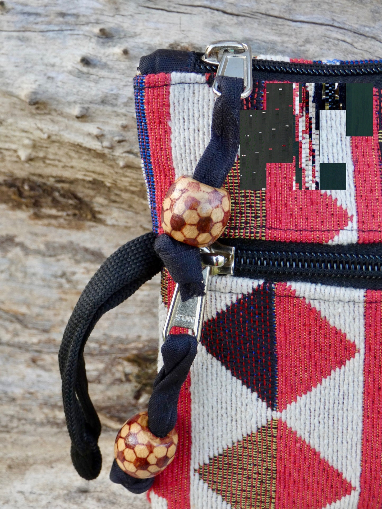 Red and White Jacquard Woven Cotton Wristlet Purse Bag