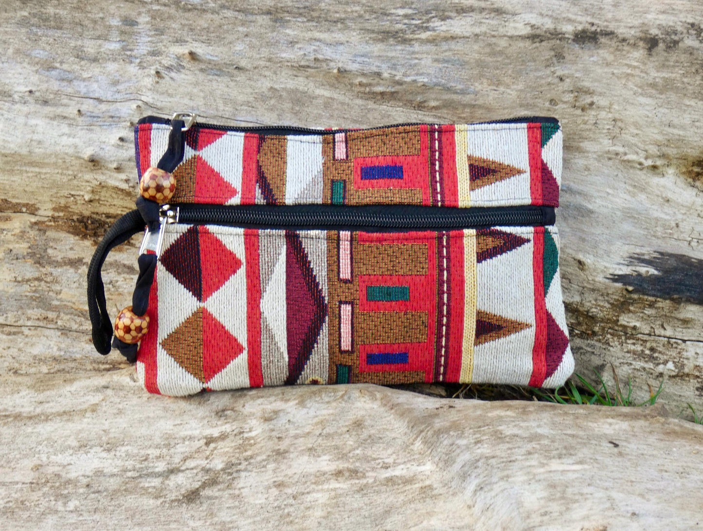 Red and White Jacquard Woven Cotton Wristlet Purse Bag