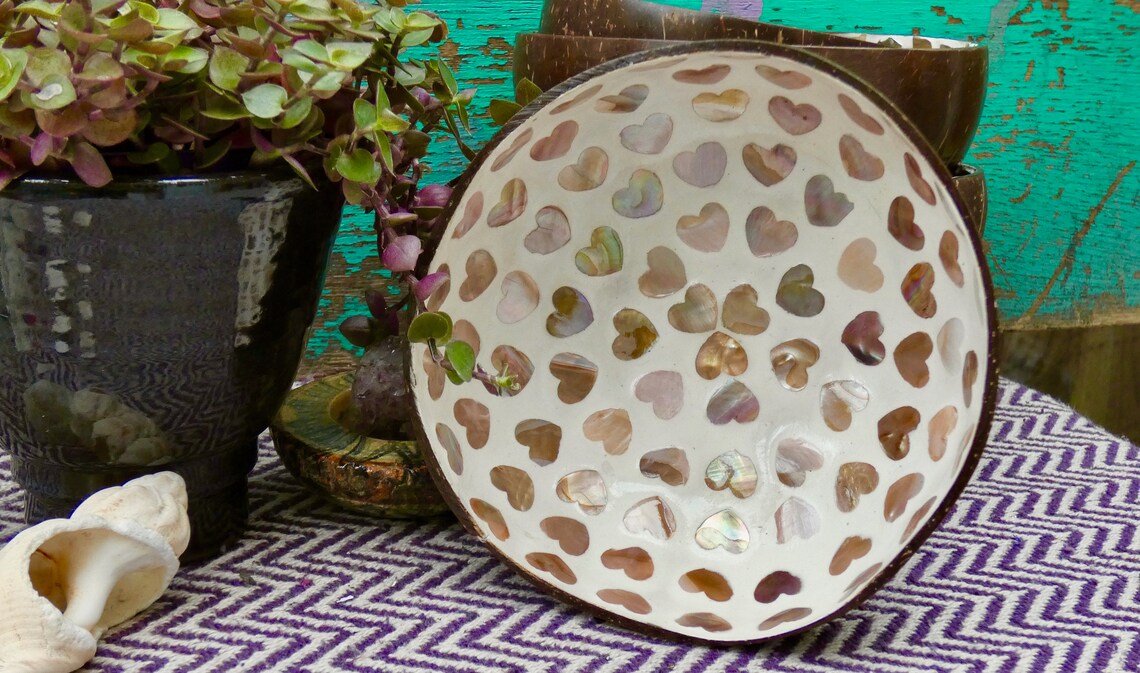 Cream Coconut Bowl with Mother of Pearl Inlay Light Heart