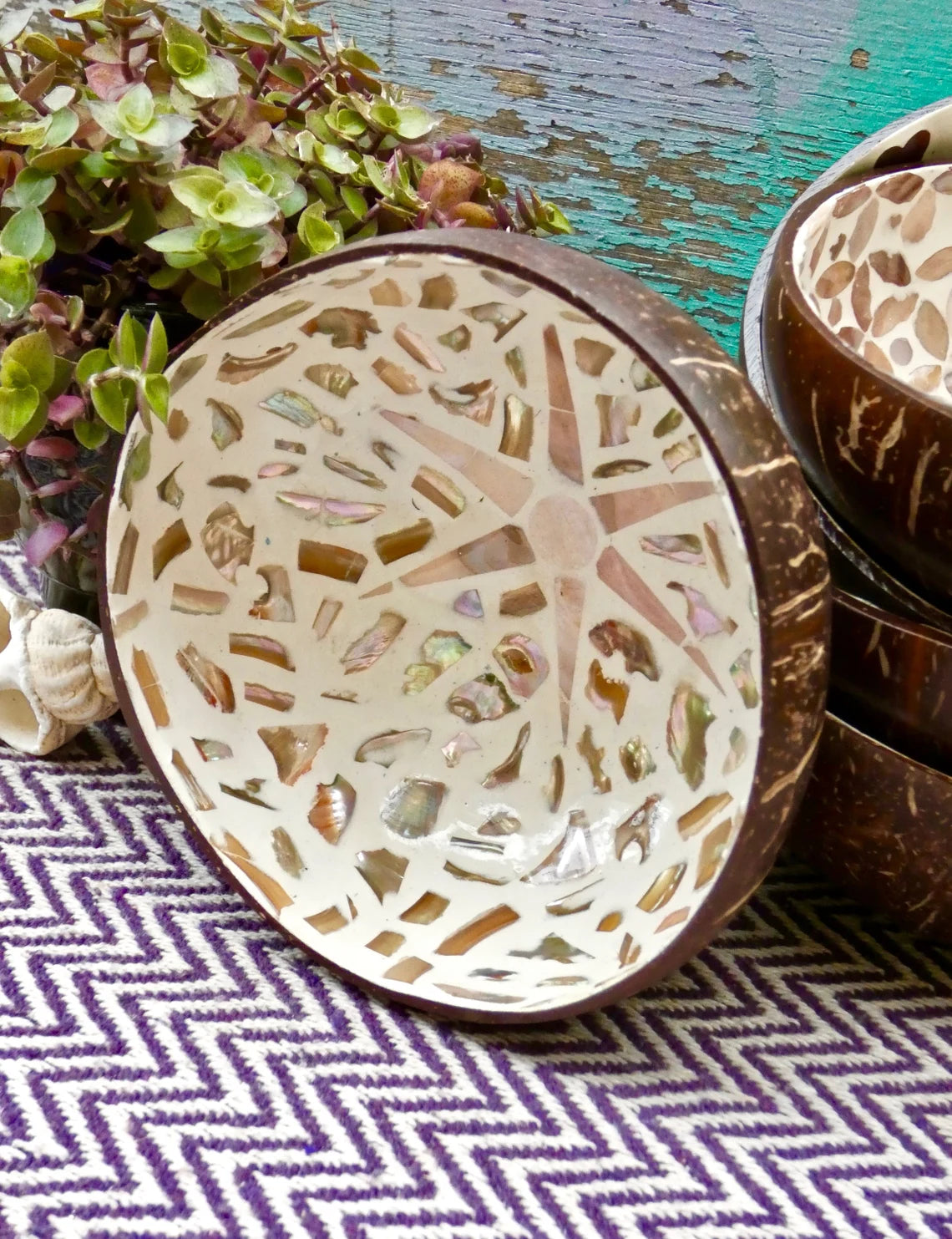 Cream Coconut Bowl with Mother of Pearl Inlay Light Sunburst