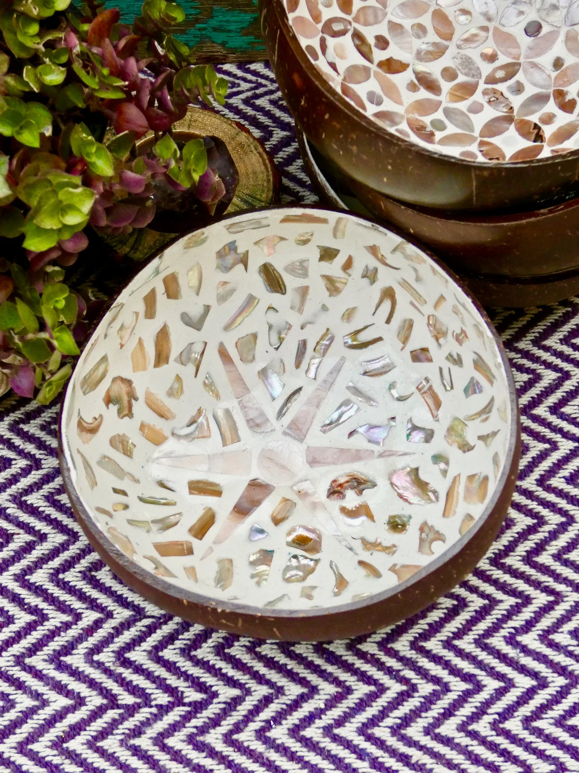 Cream Coconut Bowl with Mother of Pearl Inlay Light Sunburst
