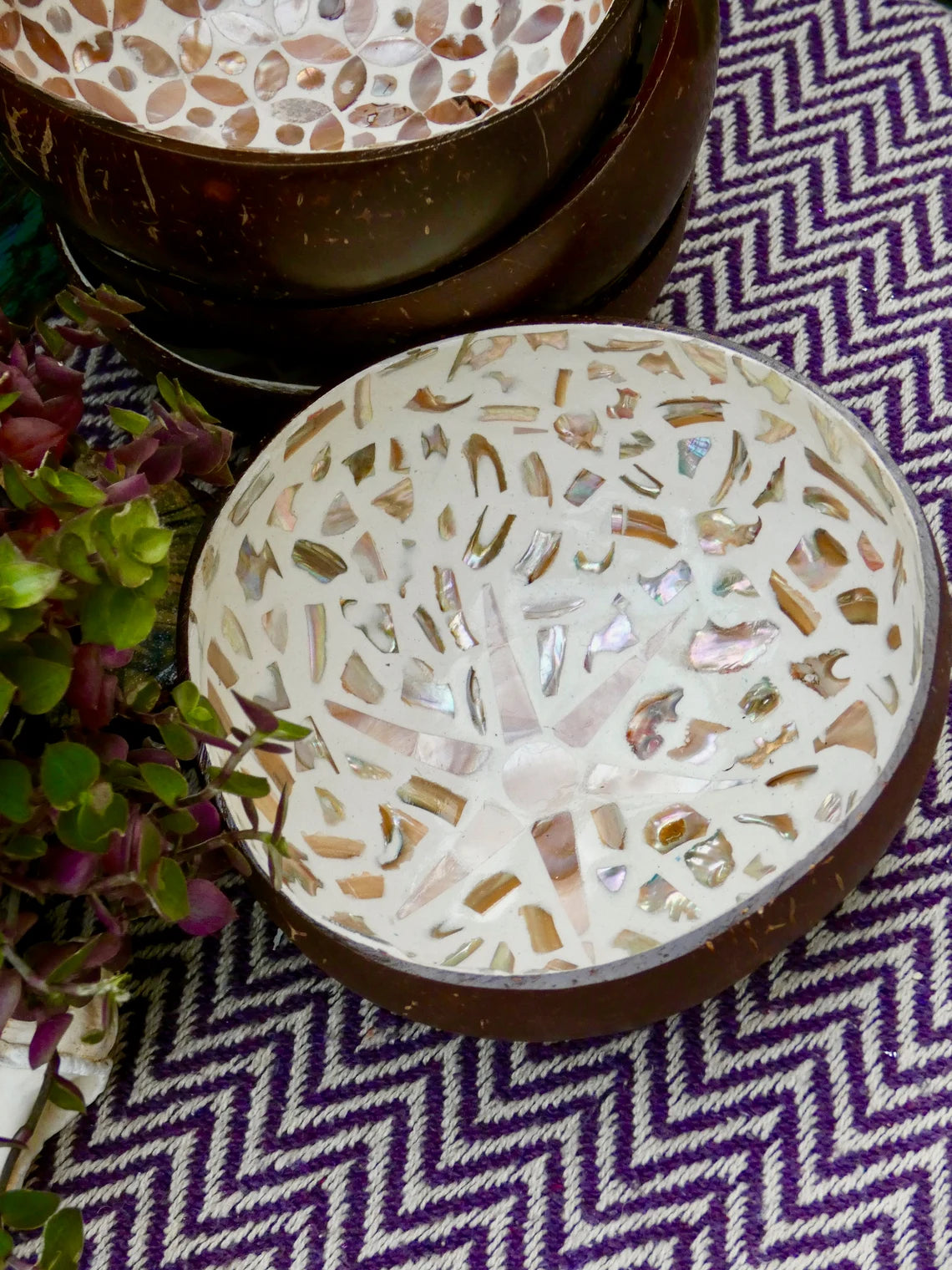 Cream Coconut Bowl with Mother of Pearl Inlay Light Sunburst