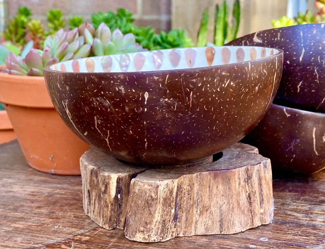 Cream Coconut Bowl with Mother of Pearl Inlay Light Petal