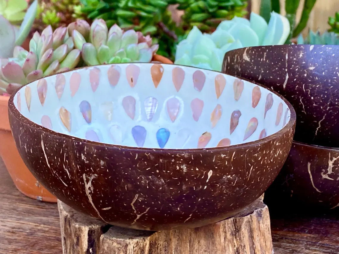 Cream Coconut Bowl with Mother of Pearl Inlay Light Petal