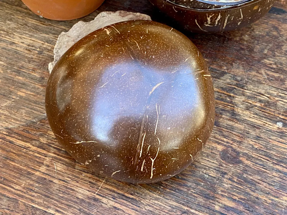 Cream Coconut Bowl with Mother of Pearl Inlay Light Petal