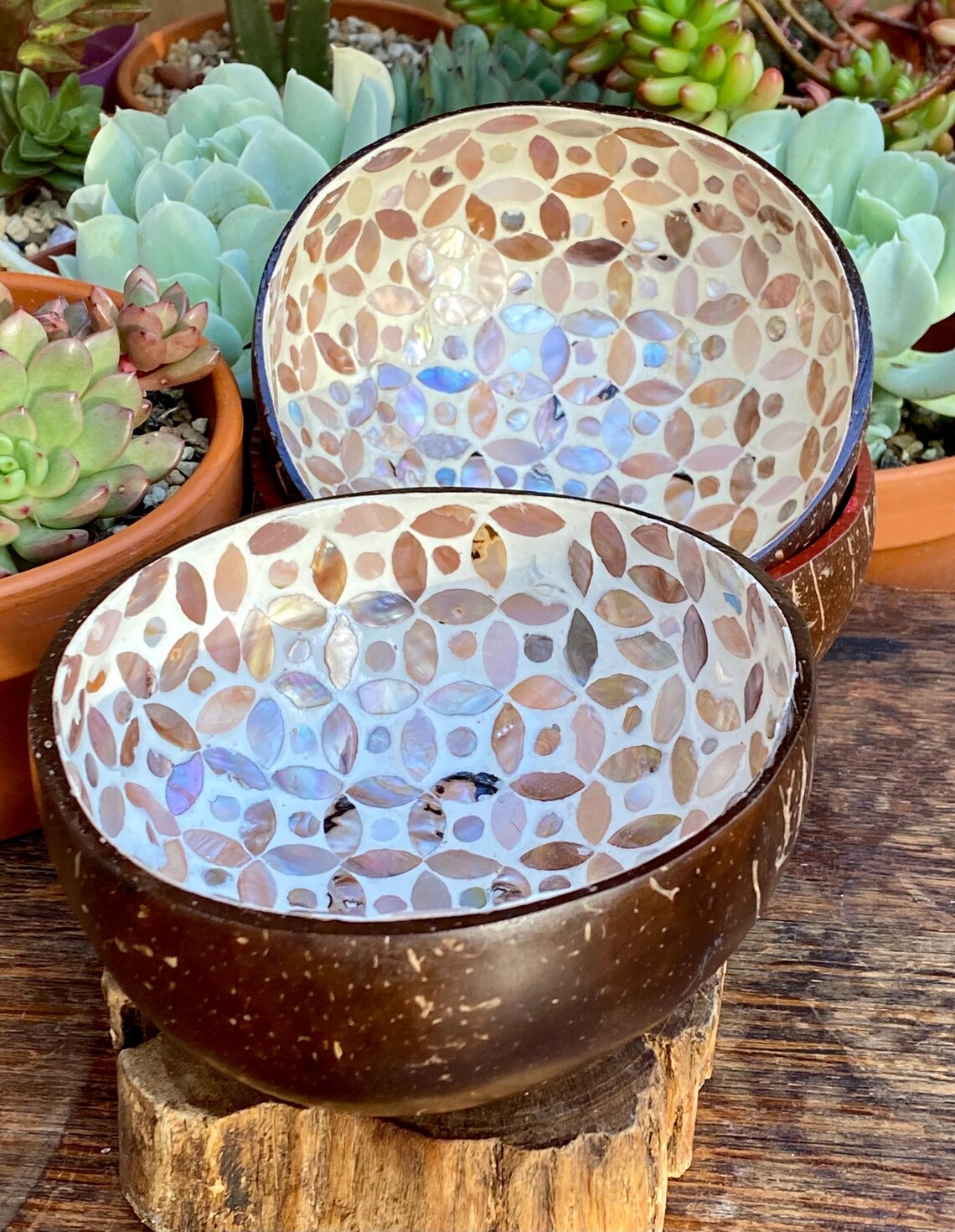 Cream Coconut Bowl with Mother of Pearl Inlay Light Geometric