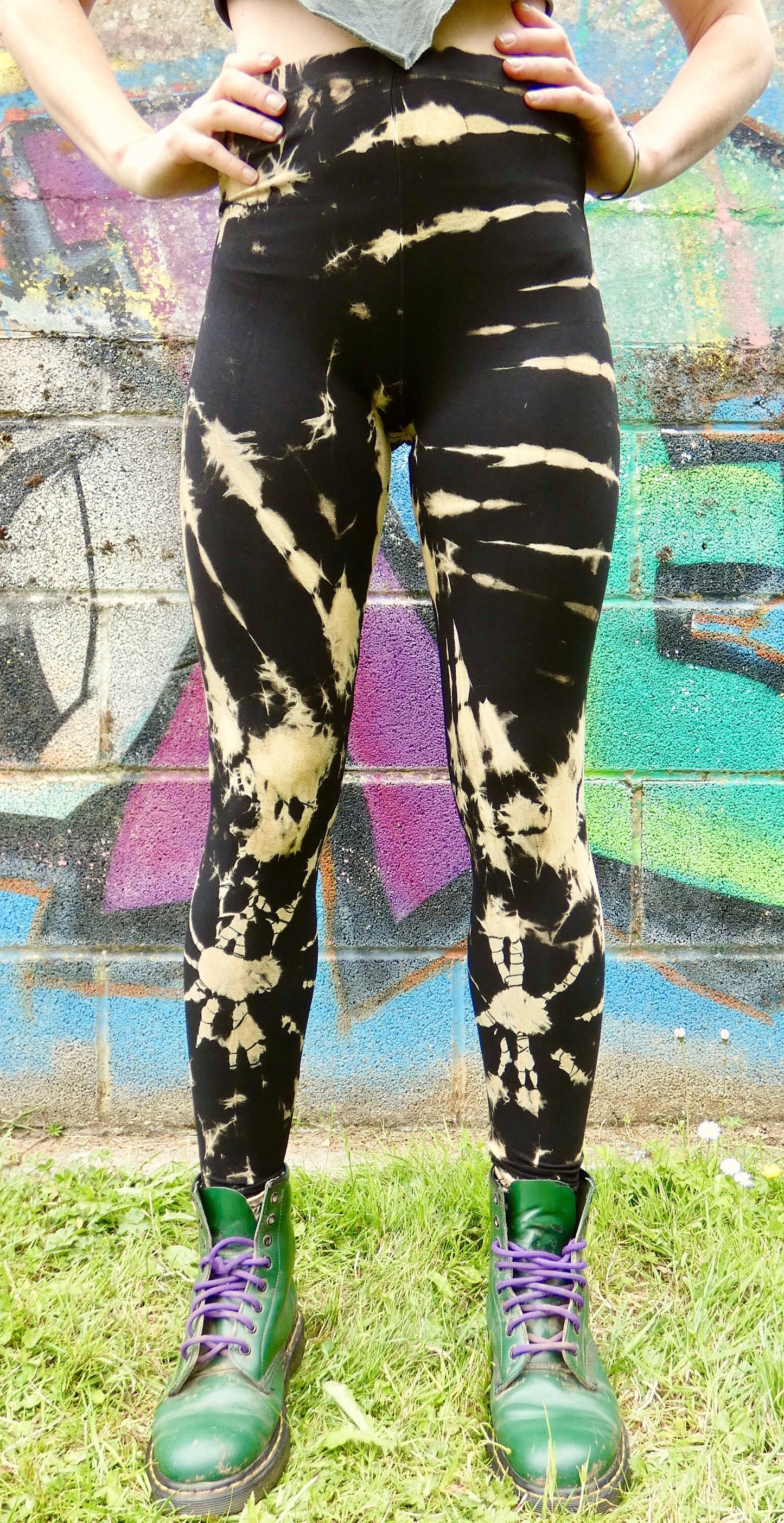 Black and White Tie-Dye Leggings SMALL