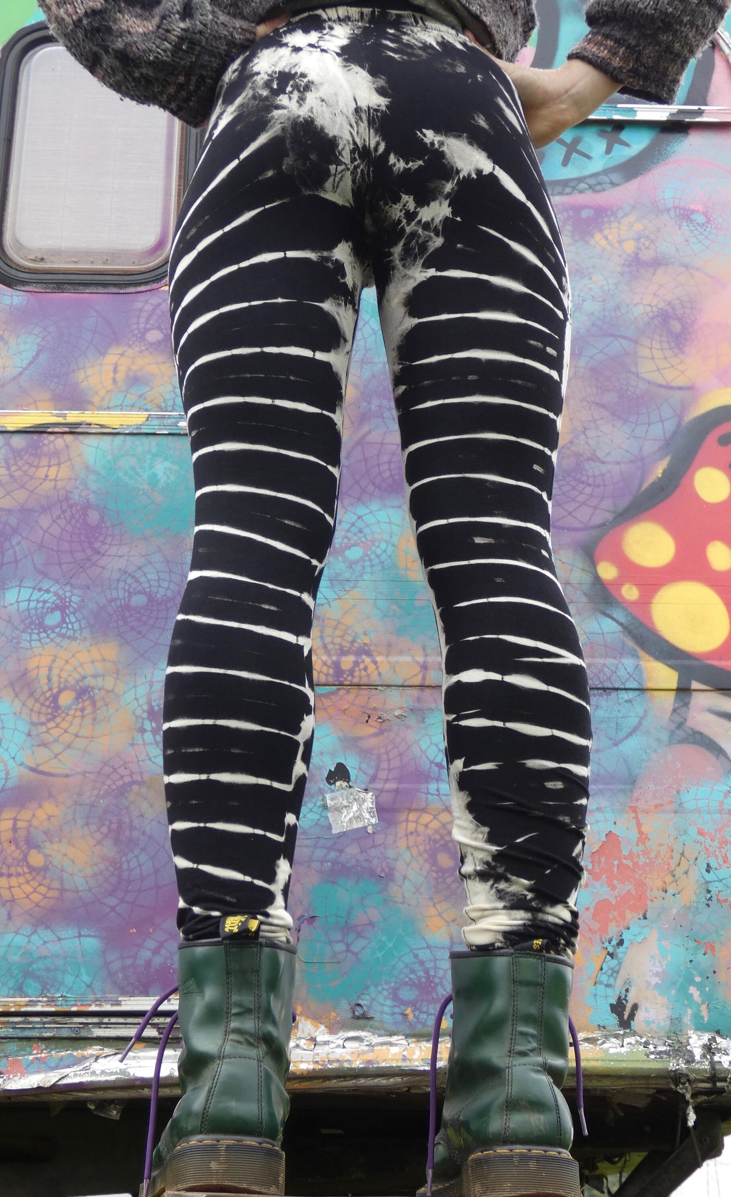 Black and White Tie-Dye Leggings REGULAR