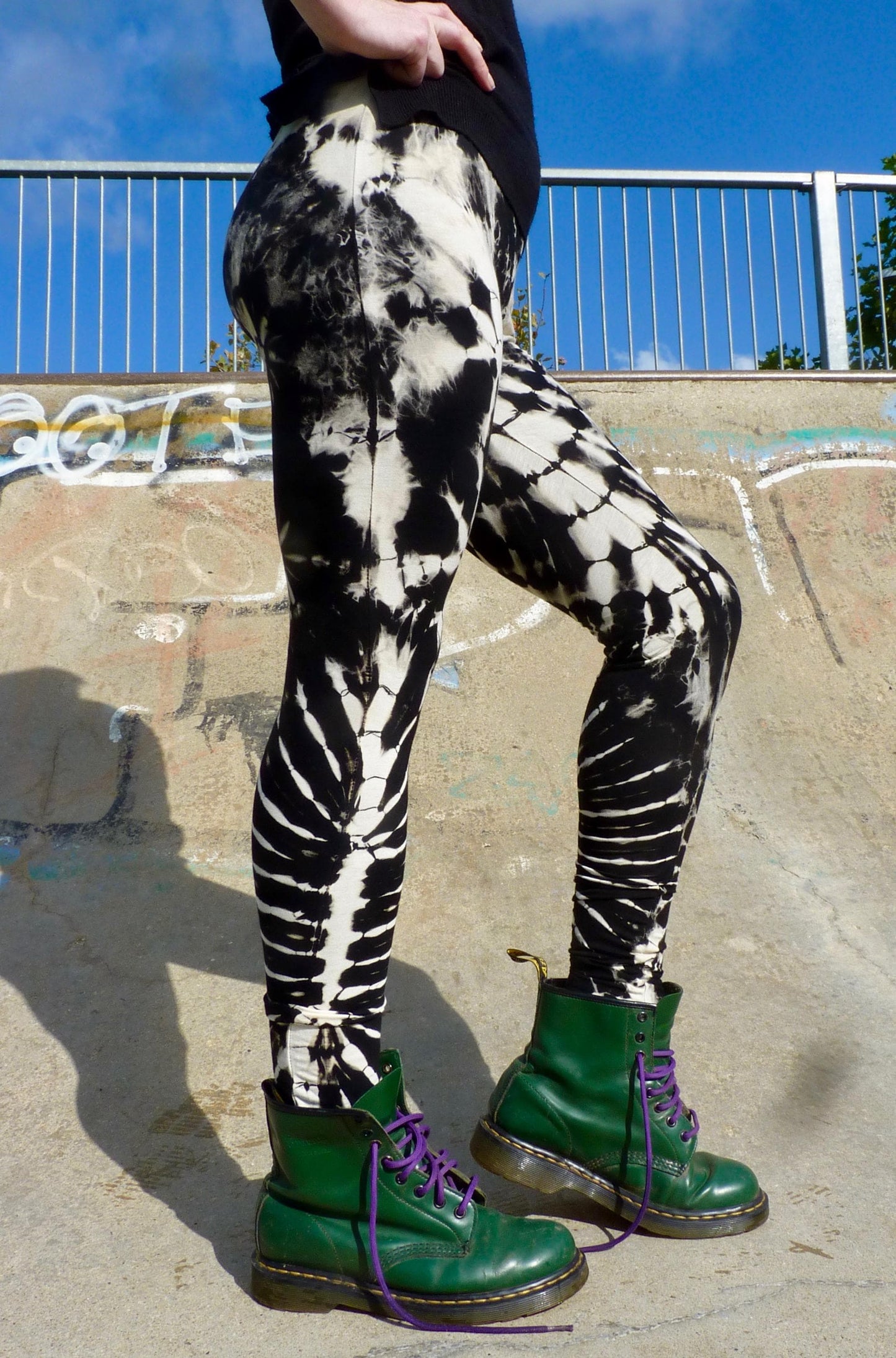 Black and White Tie-Dye Leggings REGULAR
