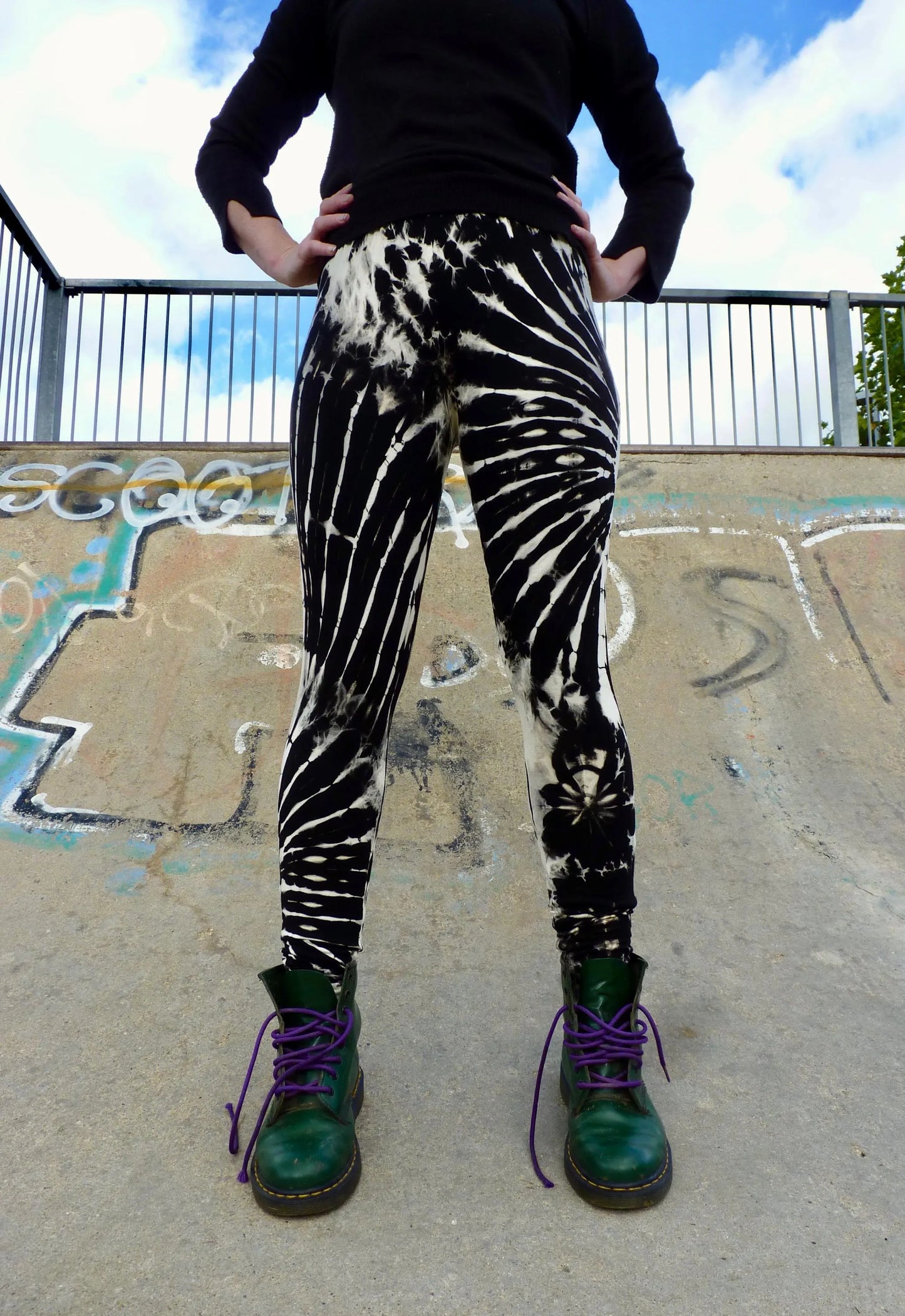 Black and White Tie-Dye Leggings REGULAR